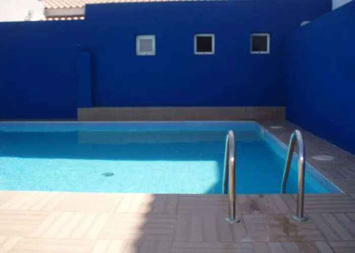 Balneario Fuentes Del Trampal Carmonita