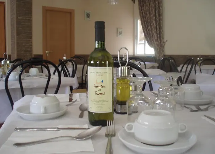 Balneario Fuentes Del Trampal Carmonita